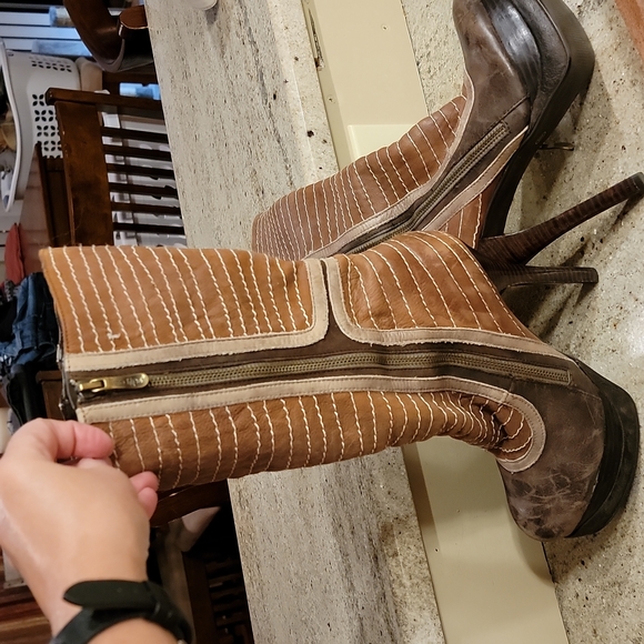 High heel below knee boots. Size 8. Unique.  Distressed brown leather like. - Picture 3 of 5